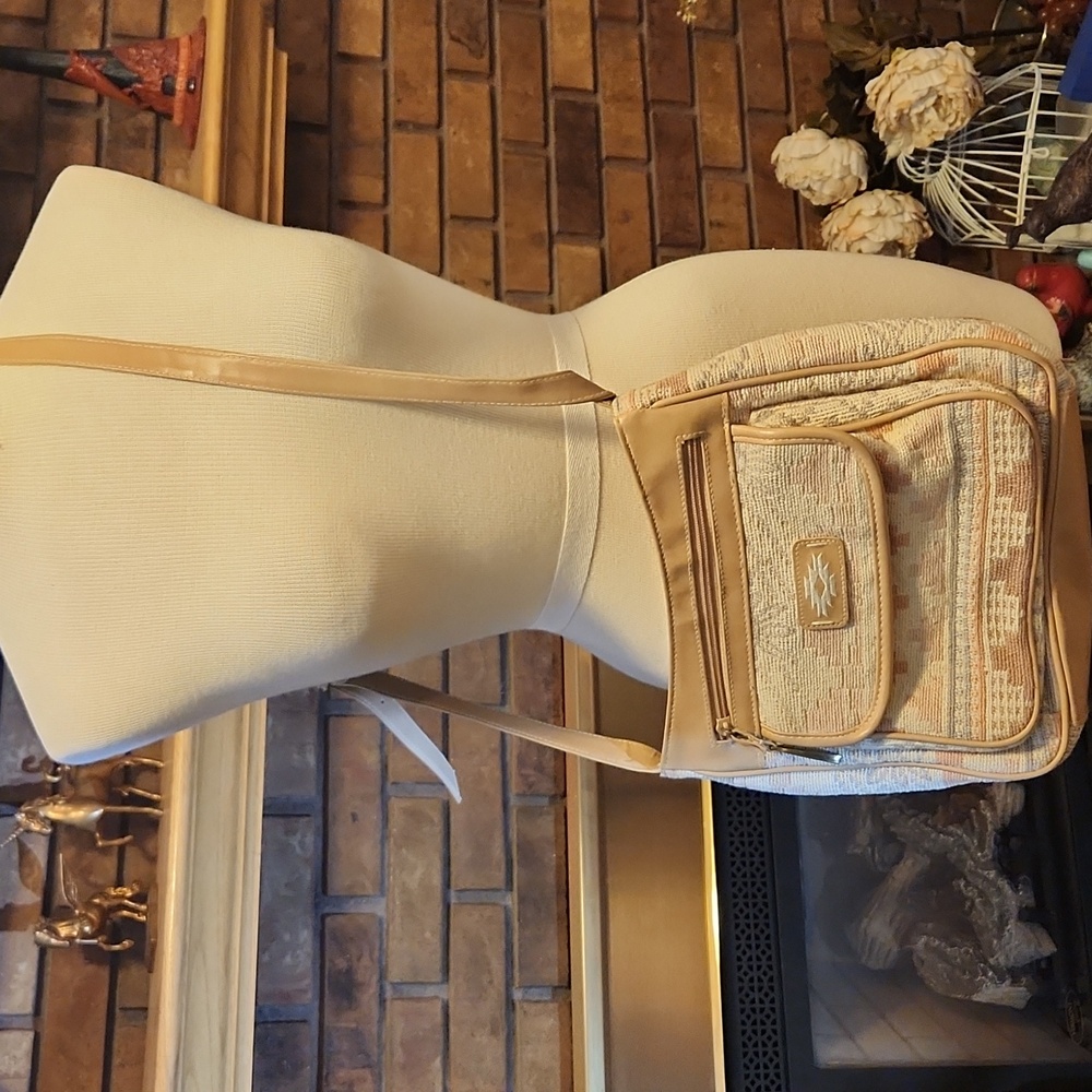 Stylish Tan and Cream Women's Southwestern Tapestry Bag Purse Crossbody